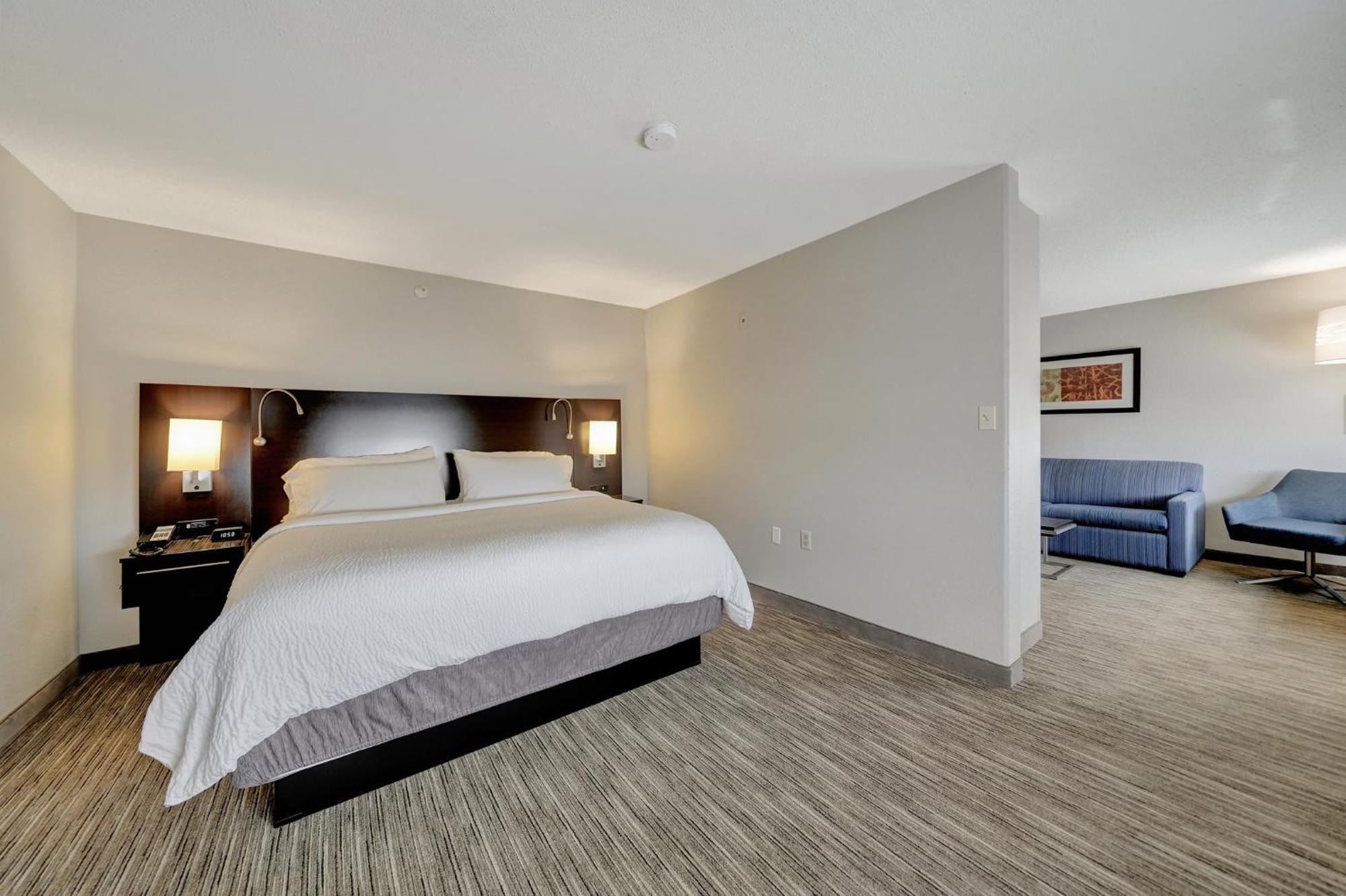 Holiday Inn Express Hotel & Suites Beatrice By Ihg Esterno foto