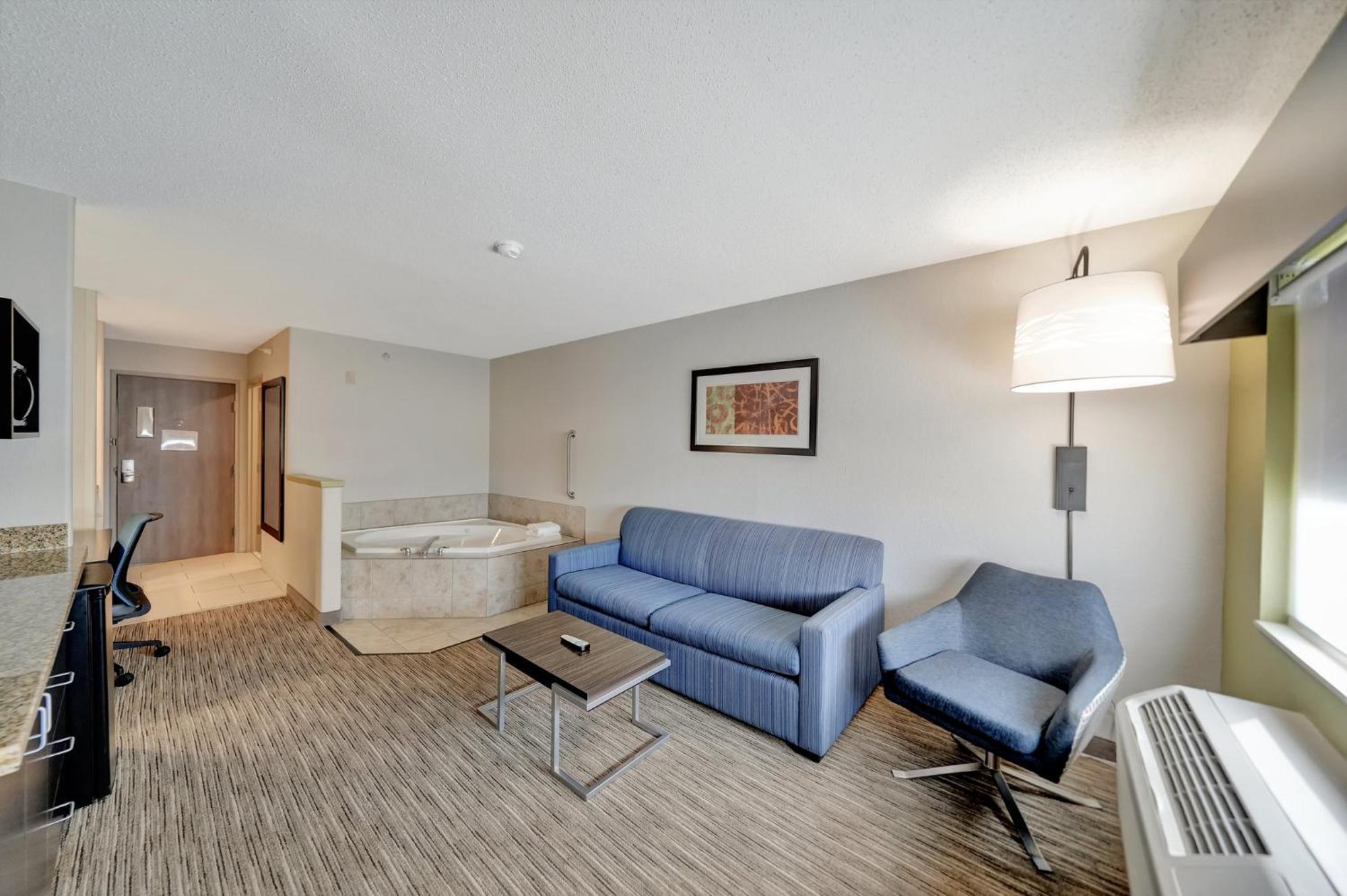 Holiday Inn Express Hotel & Suites Beatrice By Ihg Esterno foto