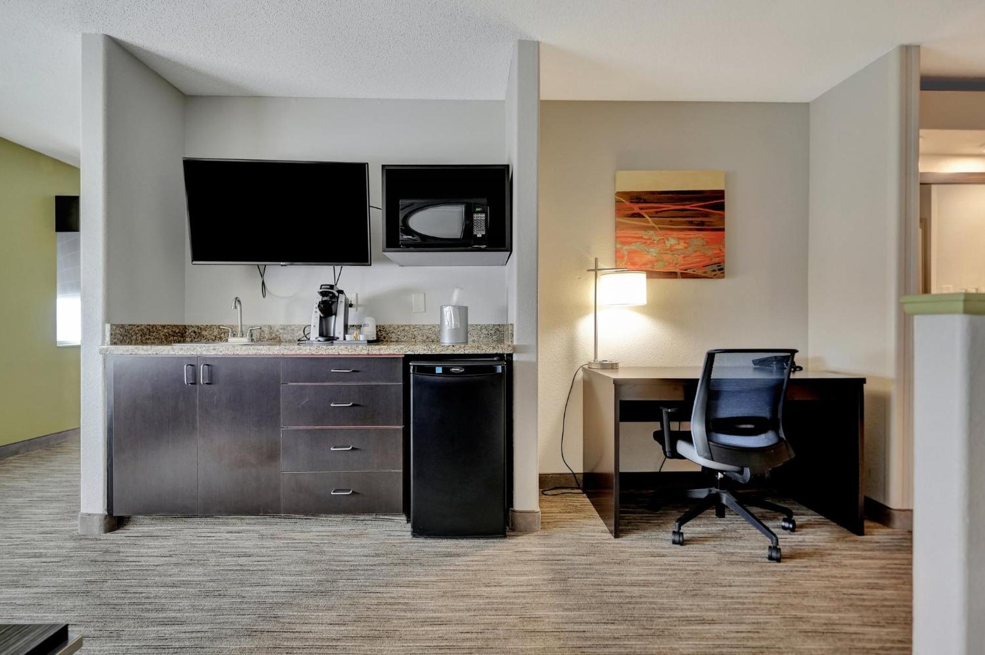 Holiday Inn Express Hotel & Suites Beatrice By Ihg Esterno foto